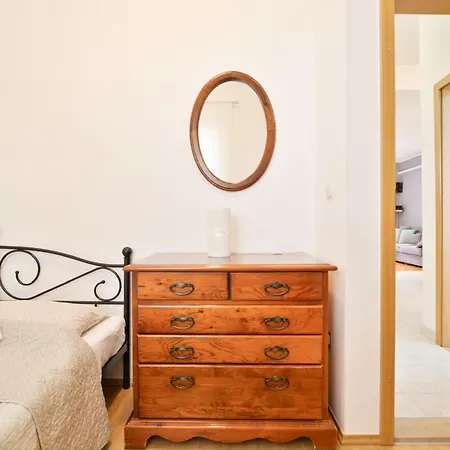 Apartman Karmela