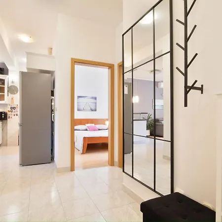 Apartman Karmela *