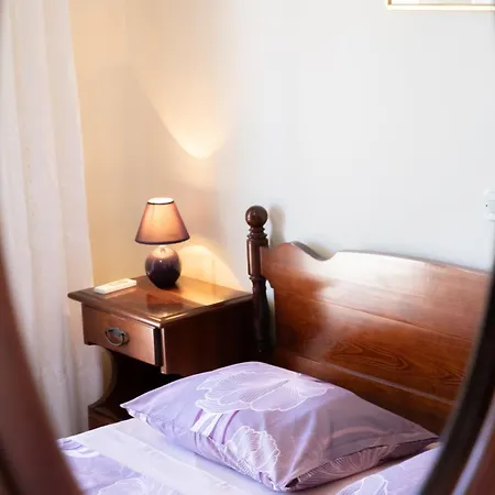 Karmela Apartment *